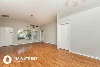 2739 Woodruff Dr, Unit 00914 in Orlando, FL - Building Photo - Building Photo