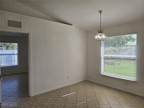 402 NE 23rd Pl in Cape Coral, FL - Building Photo - Building Photo