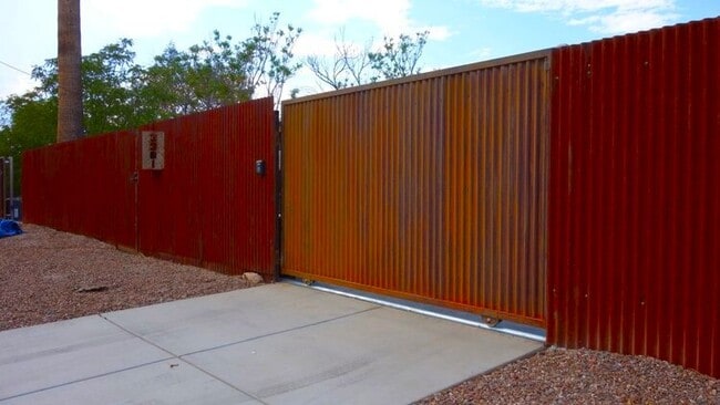 3301 N Winstel Blvd in Tucson, AZ - Building Photo - Building Photo