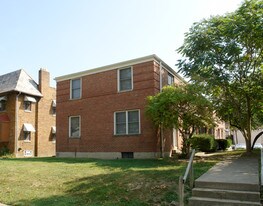 2360 Glenmawr Ave in Columbus, OH - Building Photo