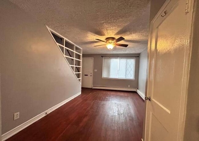 2851 Edgecombe Cir N in Baltimore, MD - Building Photo - Building Photo