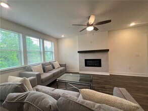3351 Orwell Wy in Cumming, GA - Building Photo - Building Photo