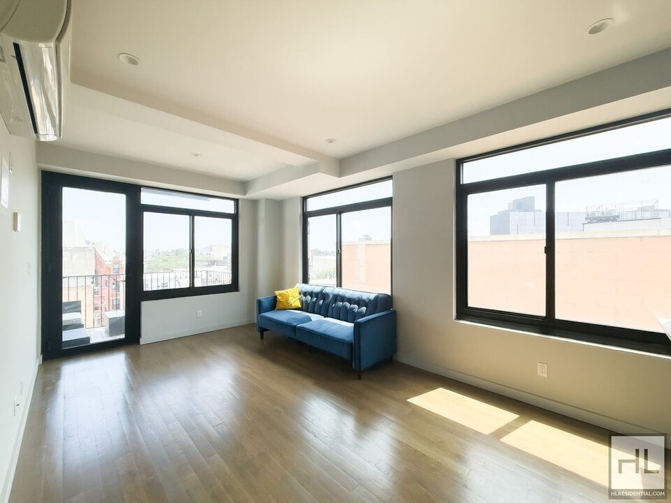 Bushwick Avenue in Brooklyn, NY - Building Photo