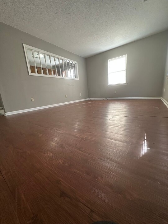 1210 West End Ave in Chattanooga, TN - Building Photo