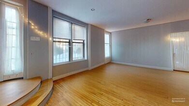 330 1/2 E St in Boston, MA - Building Photo - Building Photo