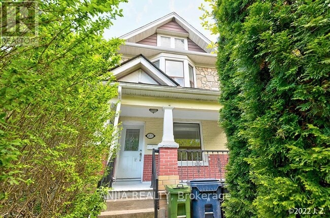 property at 21 Wroxeter Ave