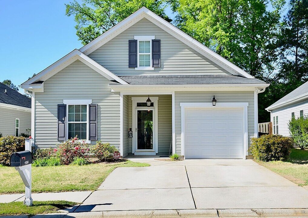 1934 Kenlock Dr in Grovetown, GA - Building Photo