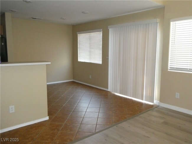 property at 941 Medina De Leon Ave