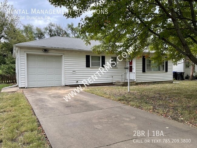 property at 2424 SW Duncan Dr