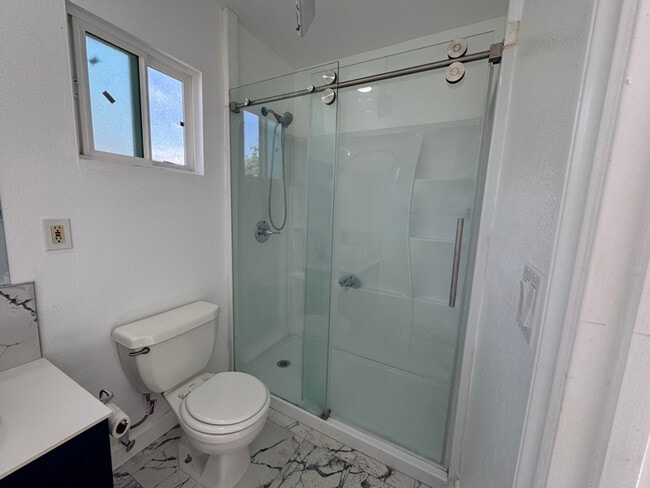 5413 W 4th St in Santa Ana, CA - Building Photo - Building Photo