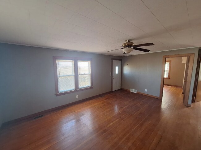 9211 Challand Rd in Shabbona, IL - Building Photo - Building Photo