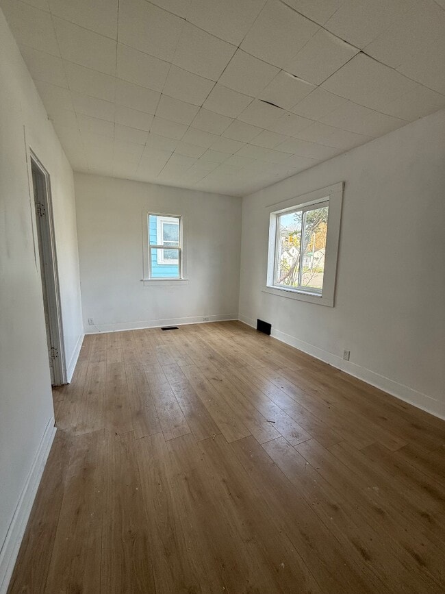 property at 2217 S Pennsylvania Ave