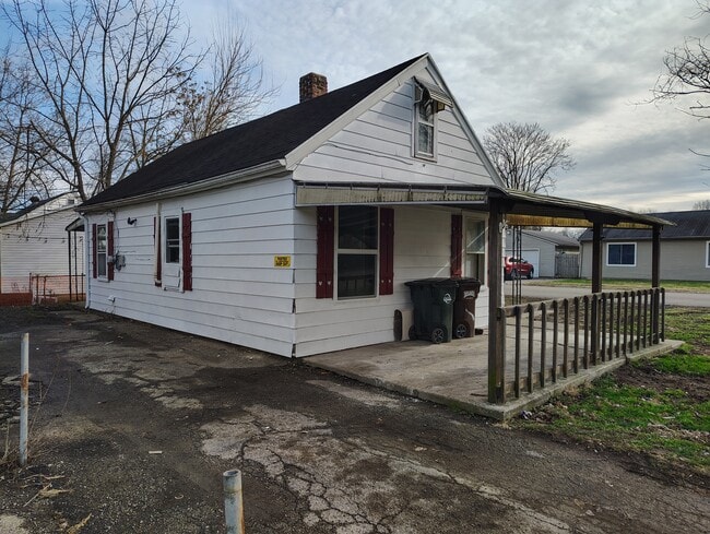 4700 Ross Ave in Dayton, OH - Building Photo - Building Photo