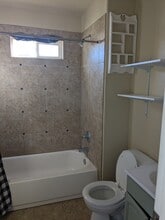 5542 Independence Ave in Klamath Falls, OR - Building Photo - Building Photo