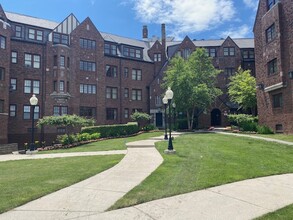 Palmer Park Square in Detroit, MI - Foto de edificio - Building Photo