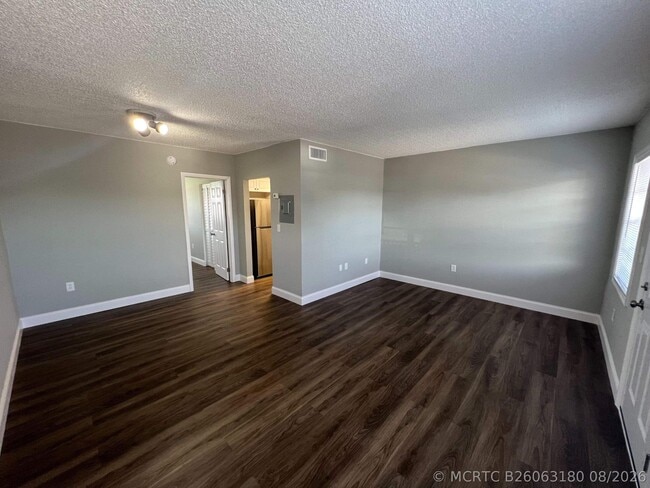 2605 NW 135th St