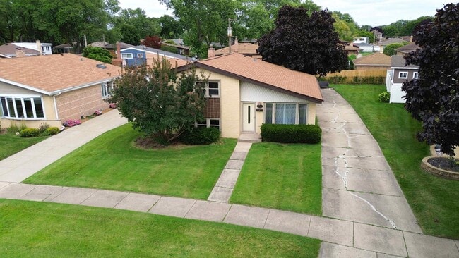 10107 Lawrence Ct