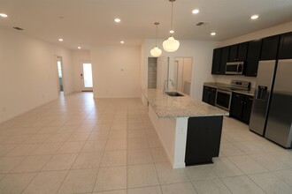 311 Sandstone Dr in St. Augustine, FL - Foto de edificio - Building Photo