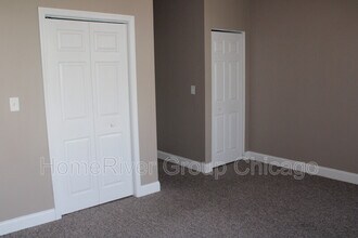 3653 S Giles Ave in Chicago, IL - Building Photo - Building Photo