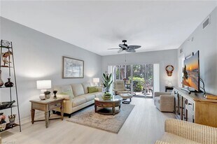 7811 Regal Heron Cir, Unit 4-102 in Naples, FL - Building Photo
