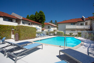 Americana Simi Valley Apartments