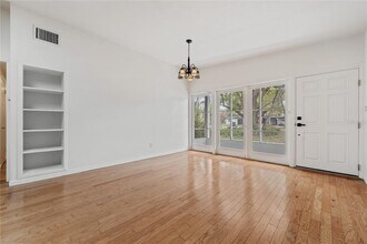 2115 Sycamore Dr in Winter Park, FL - Building Photo - Building Photo