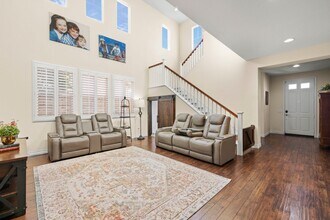 22587 Skipping Stone Dr in Santa Clarita, CA - Building Photo - Building Photo