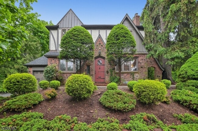 property at 55 Shepard Pl
