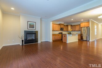 4106 Vallonia Dr in Cary, NC - Foto de edificio - Building Photo