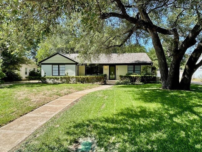 property at 3624 S Hills Ave