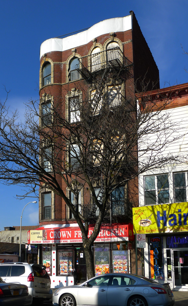 1719 Pitkin Ave in Brooklyn, NY - Foto de edificio - Building Photo