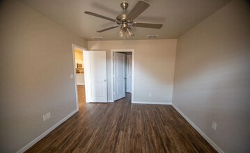 2115 N Avenue J, Unit Cypress - 2115 N Ave J Unit B in Lubbock, TX - Building Photo - Building Photo