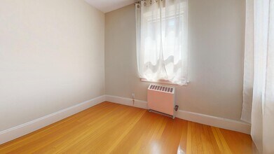 465 Arborway, Unit #13 in Boston, MA - Building Photo - Building Photo