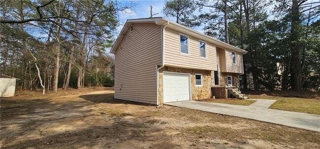 property at 1325 Classic Dr NE