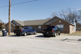 Kathco Apartments in Shawnee, OK - Building Photo