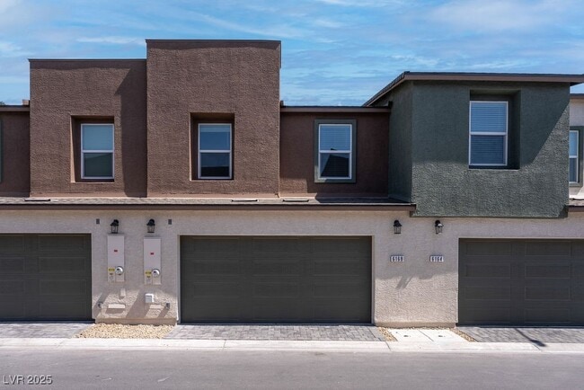 property at 6168 Hibiscus Gdn St
