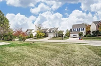 2542 King Arthur Way in Beavercreek, OH - Foto de edificio - Building Photo