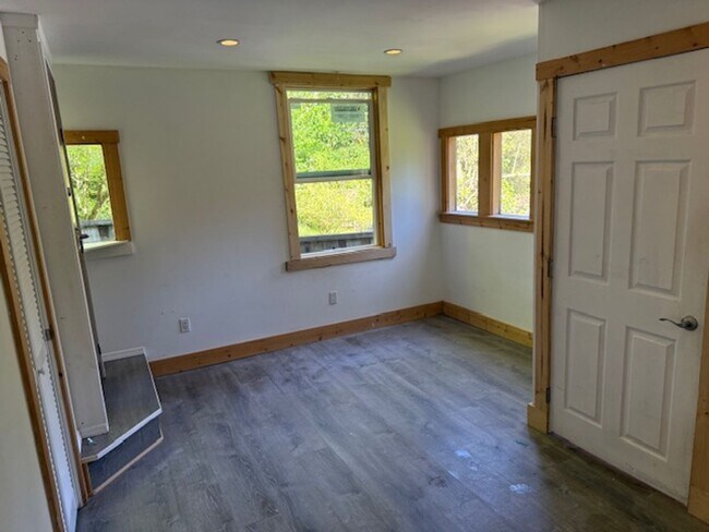 property at 5420 Hwy 9