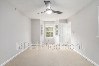 3901 Riverlook Pkwy SE in Marietta, GA - Building Photo - Building Photo