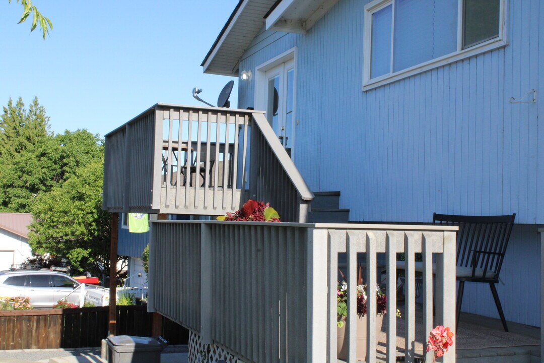 1829 N Minor Ave, Unit A in East Wenatchee, WA - Building Photo