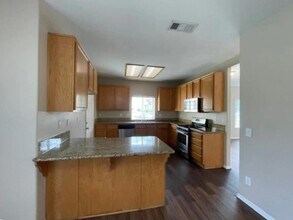 12812 Westbury Dr in Moreno Valley, CA - Building Photo - Building Photo
