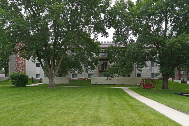 Rochester Heights in Rochester, MN - Foto de edificio - Building Photo