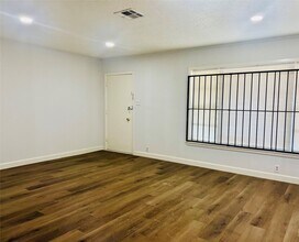 7328 Bauman Rd in Houston, TX - Building Photo - Building Photo