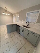 608 Lavergne Ave in Wilmette, IL - Building Photo - Building Photo