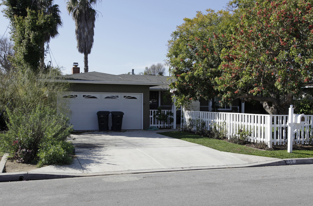 155 Monte Vista Ave in Costa Mesa, CA - Building Photo