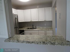 93 Tilford S in Deerfield Beach, FL - Building Photo - Building Photo