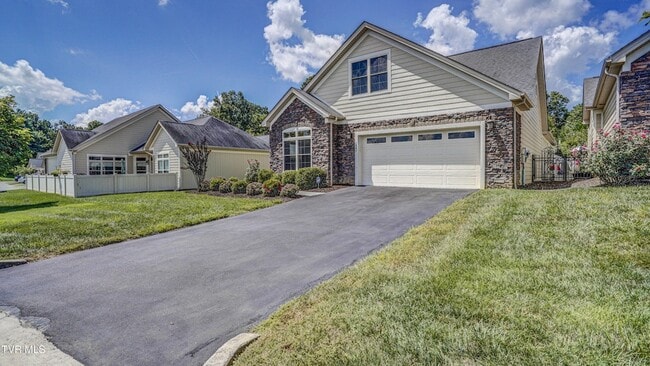 1440 Hatterdale Farm Rd in Blountville, TN - Building Photo - Building Photo