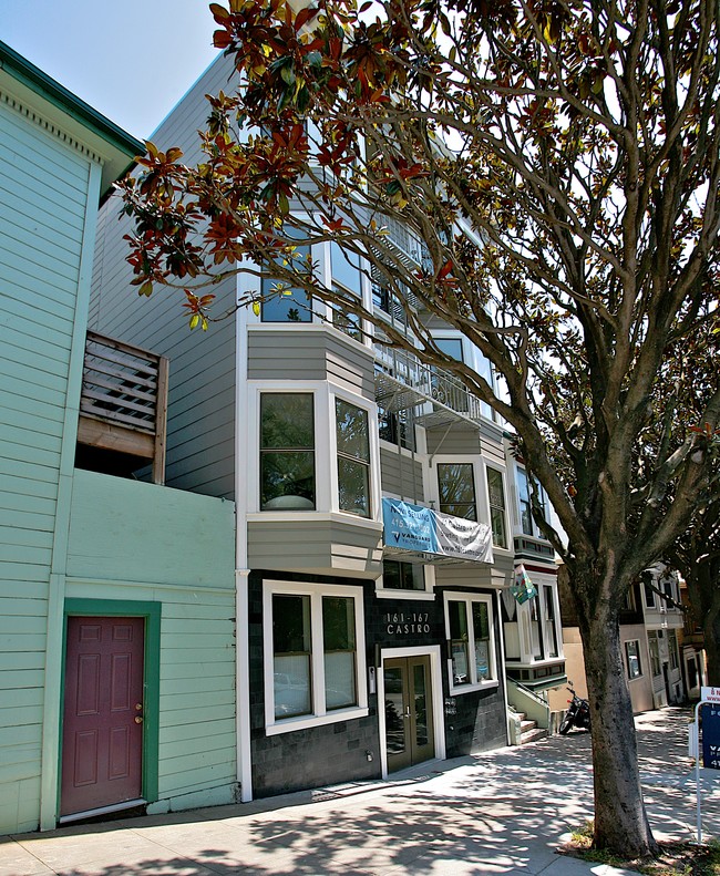 161-167 Castro St in San Francisco, CA - Foto de edificio - Building Photo