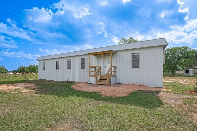 22334 FM 762 Rd in Needville, TX - Building Photo - Building Photo
