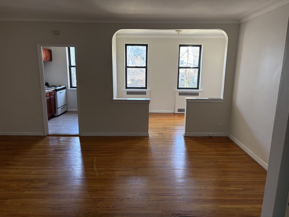 2 Greenridge Ave, Unit 1T in White Plains, NY - Foto de edificio